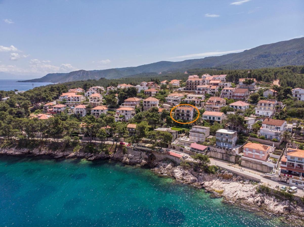 Apartments And Room Caric Jelsa  Exterior foto